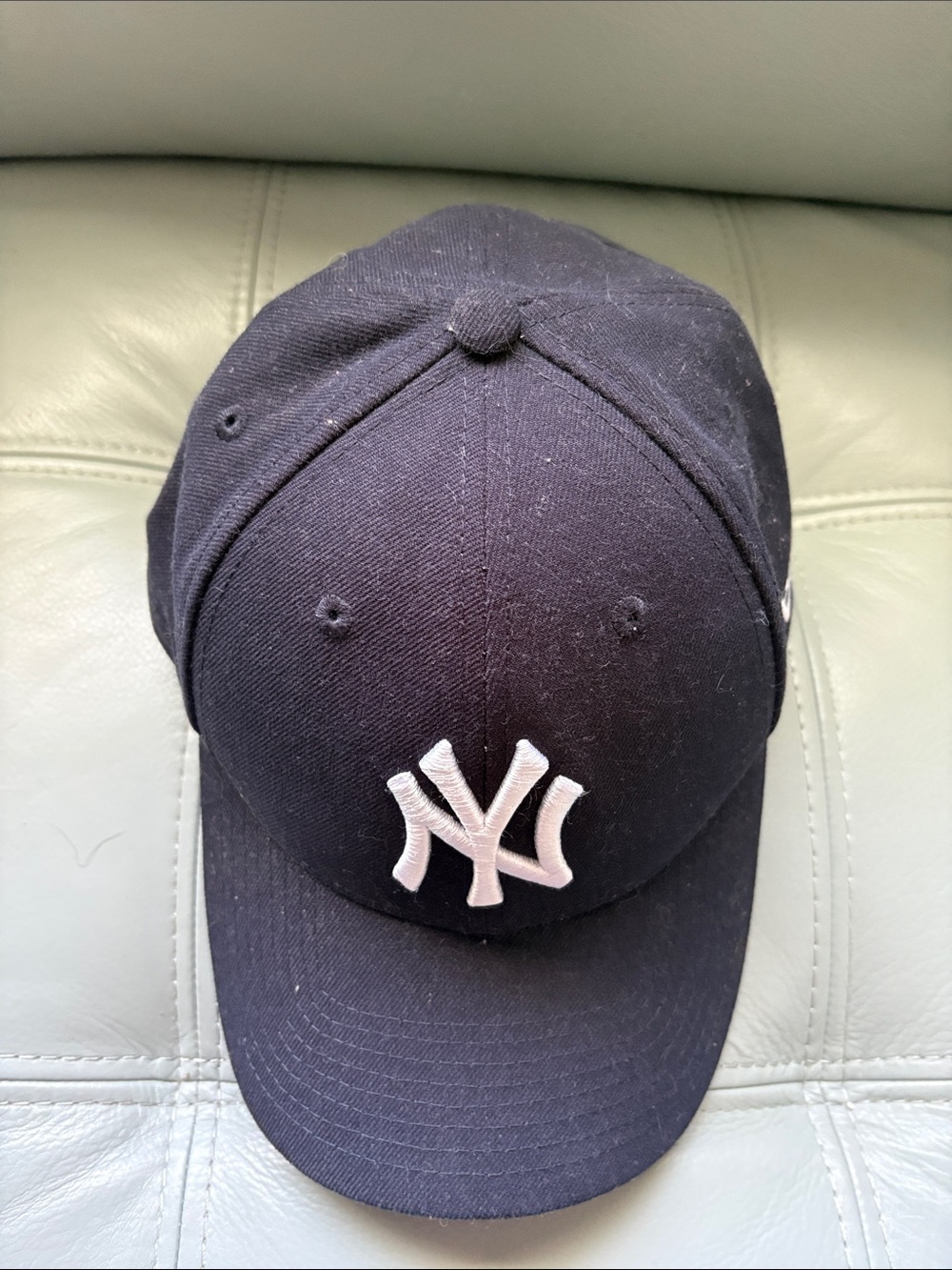 New Era Navy Blue New York Yankees Cap with White Logo